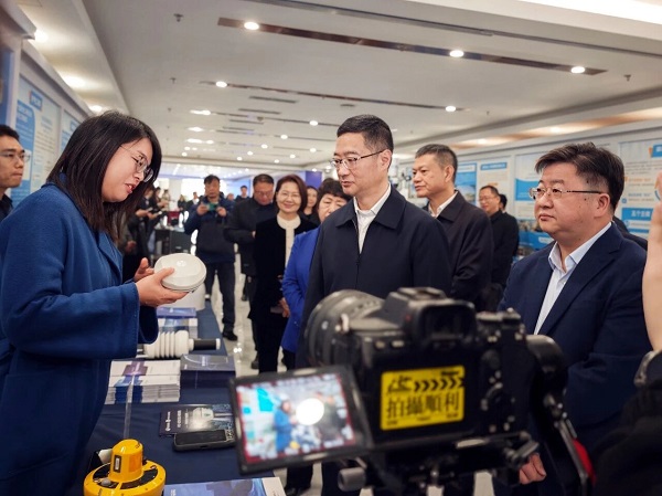 北斗产业联盟,北斗+,单北斗接收机,地基增强系统,北斗电子浮标,天宝耐特,北斗产业领域创新者,027-59880803 北斗产业联盟,北斗+,单北斗接收机,地基增强系统,北斗电子浮标,天宝耐特,北斗产业领域创新者,027-59880803