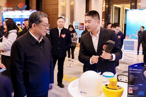 头雁企业，武汉科技型民营企业领军人物，年会，北斗高精度定位技术，三维可视化技术，天宝耐特，测绘地理信息服务供应商，027-59880803